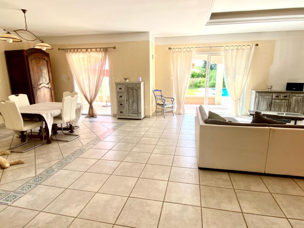 Villa Et Maisonnette Provencales 卡庞特拉 外观 照片
