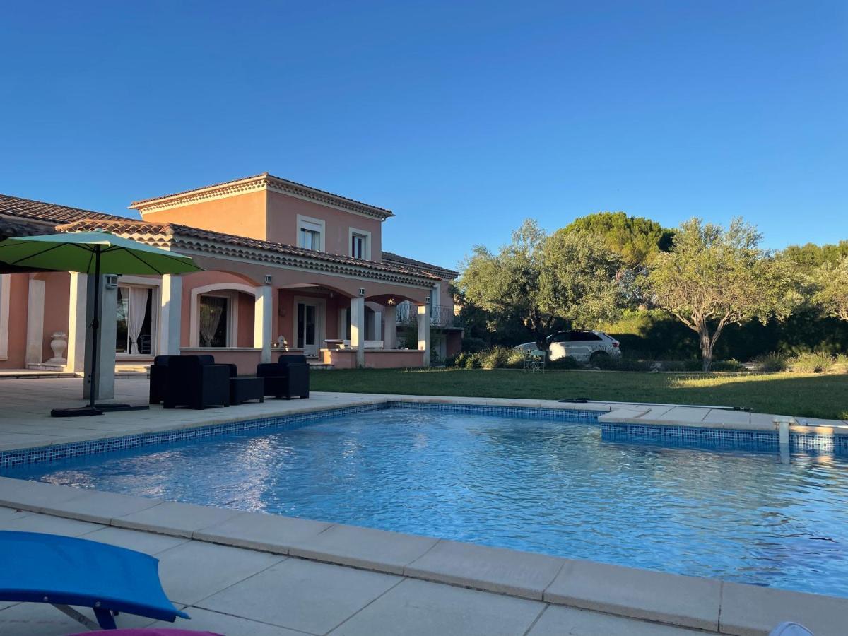 Villa Et Maisonnette Provencales 卡庞特拉 外观 照片